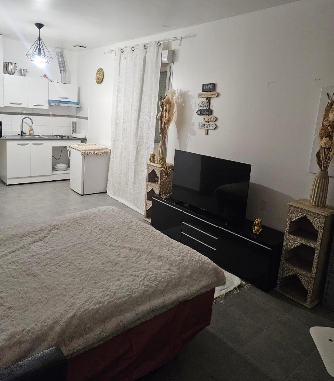 Studio A 2 Arret De Paris Pierrefitte-sur-Seine Esterno foto